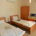 Orizzonte Lefkada شقة Apolpaina
